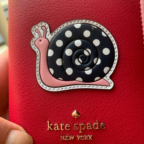 Authentic Kate Spade leather Snail card/Passport - Picture 12 of 12